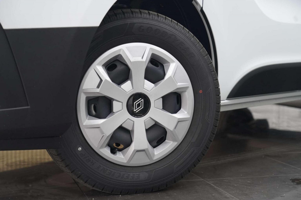 RENAULT TRAFIC E-TECH