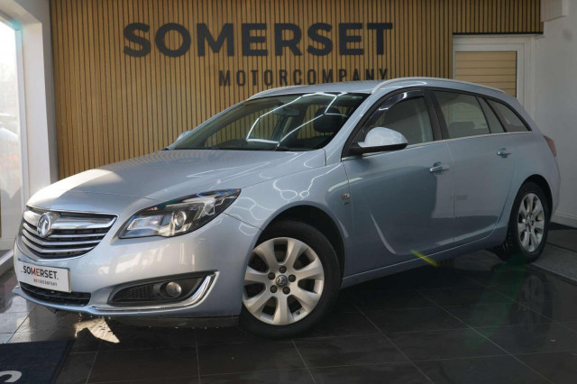 VAUXHALL INSIGNIA
