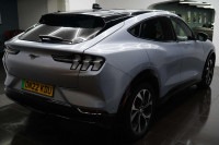 FORD MUSTANG MACH-E