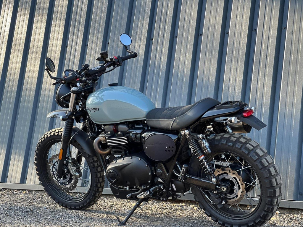 TRIUMPH Street Scrambler