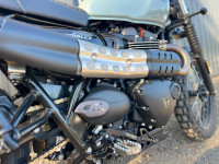 TRIUMPH Street Scrambler