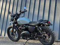 TRIUMPH Street Scrambler