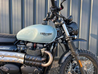 TRIUMPH Street Scrambler
