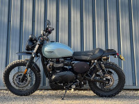 TRIUMPH Street Scrambler