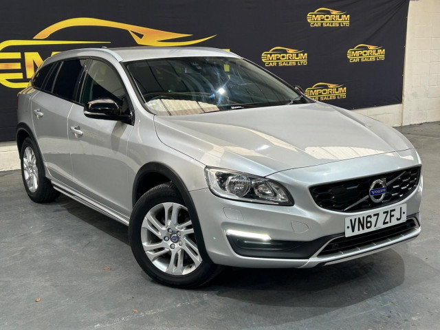 VOLVO V60 CROSS COUNTRY