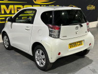 TOYOTA IQ