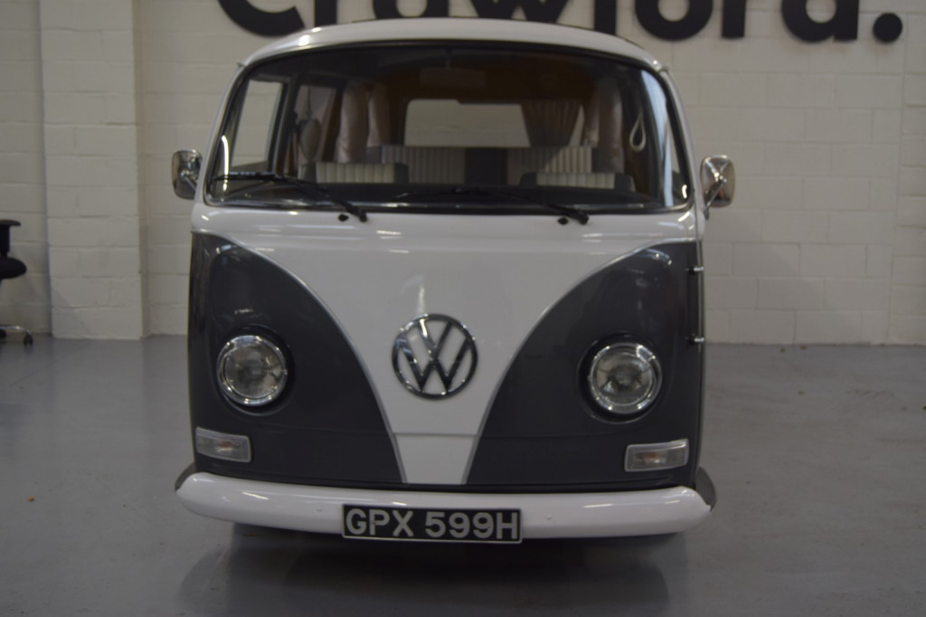 VOLKSWAGEN T2