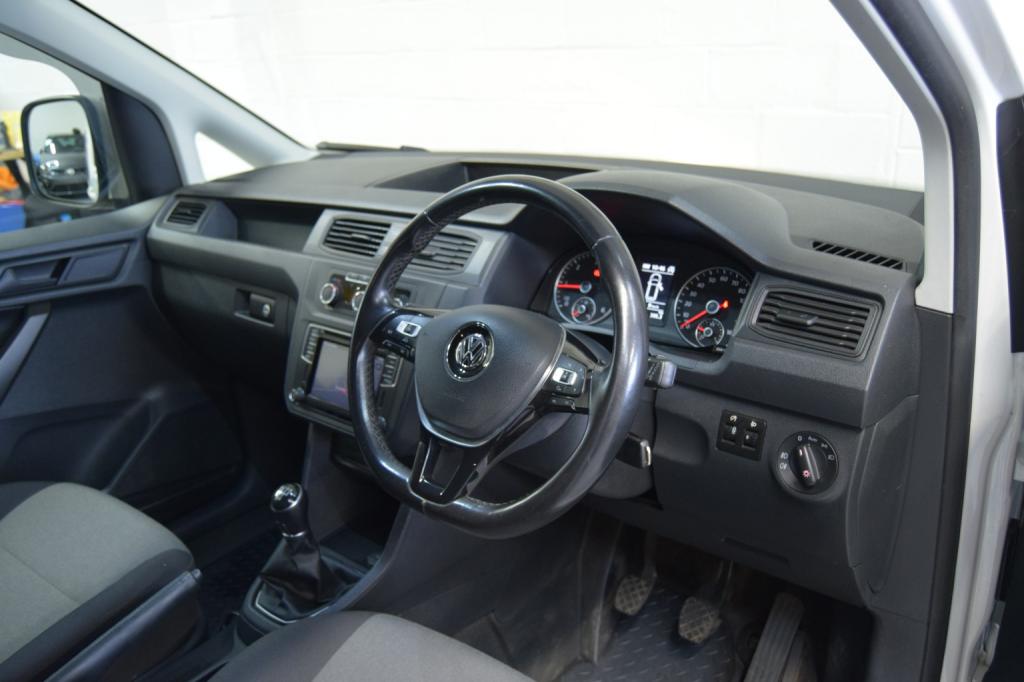 VOLKSWAGEN CADDY
