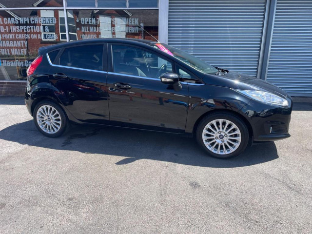 FORD FIESTA 1.0 T EcoBoost Titanium