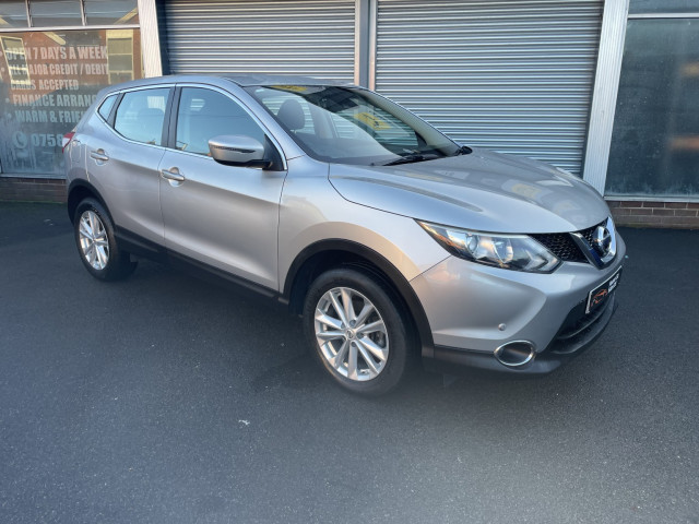 NISSAN QASHQAI 1.2 DIG-T Acenta