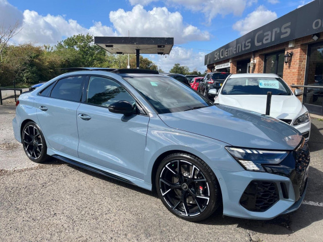 AUDI