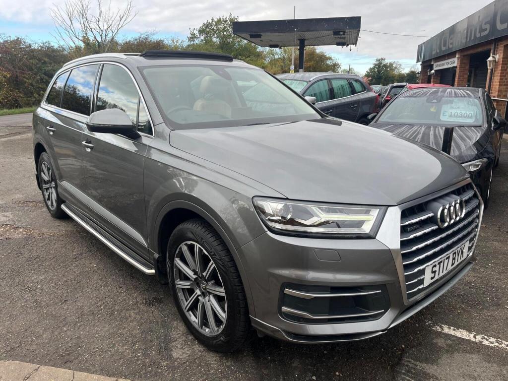 AUDI Q7