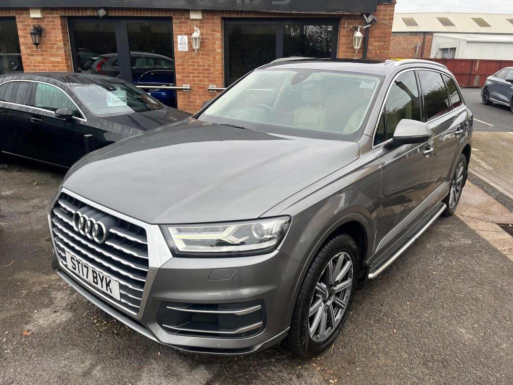 AUDI Q7
