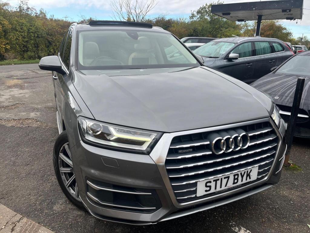 AUDI Q7