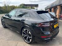 AUDI RSQ8