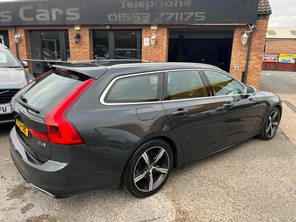 VOLVO V90