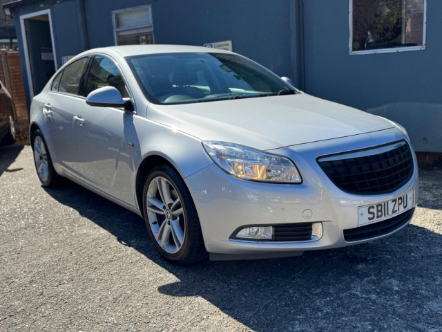 VAUXHALL INSIGNIA 1.8 16V SRi