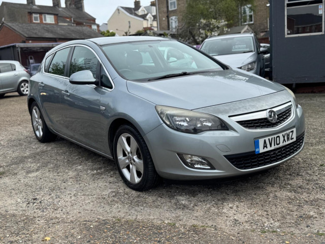 VAUXHALL ASTRA 1.6 16v SRi