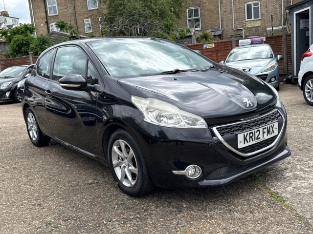 PEUGEOT 208 1.4 HDi Active