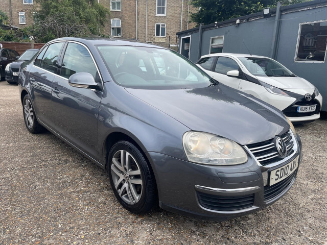 VOLKSWAGEN JETTA 1.6 TDI SE
