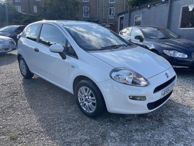 FIAT PUNTO 1.2 Punto 3-door 1.2 8v 69hp Pop+