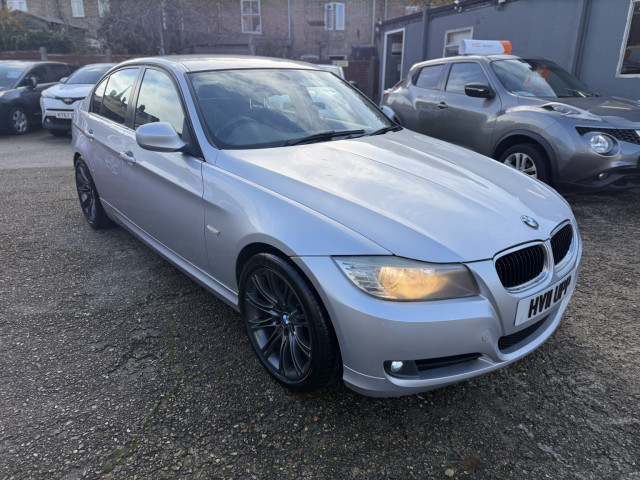 BMW 3 SERIES 2.0 318i SE Saloon