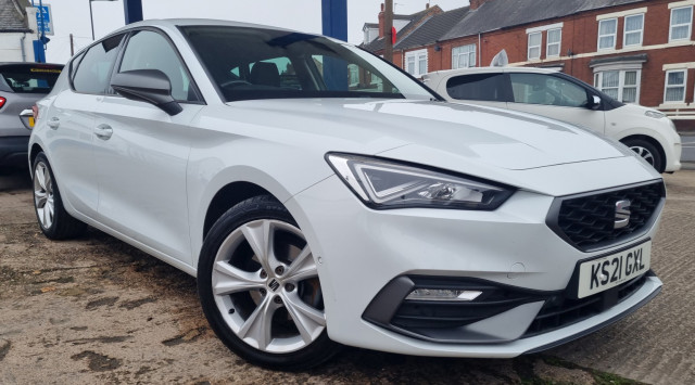 SEAT LEON 1.0 eTSI MHEV FR