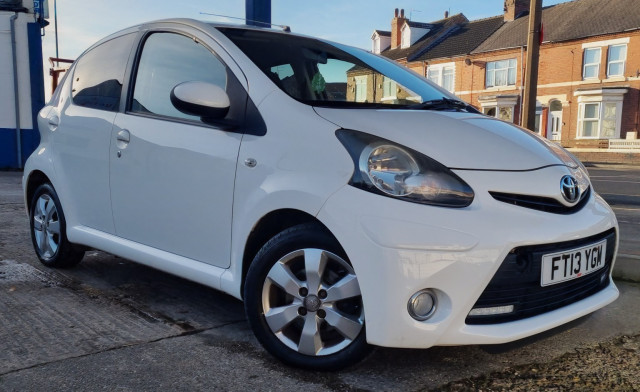 TOYOTA AYGO 1.0 VVT-i Fire
