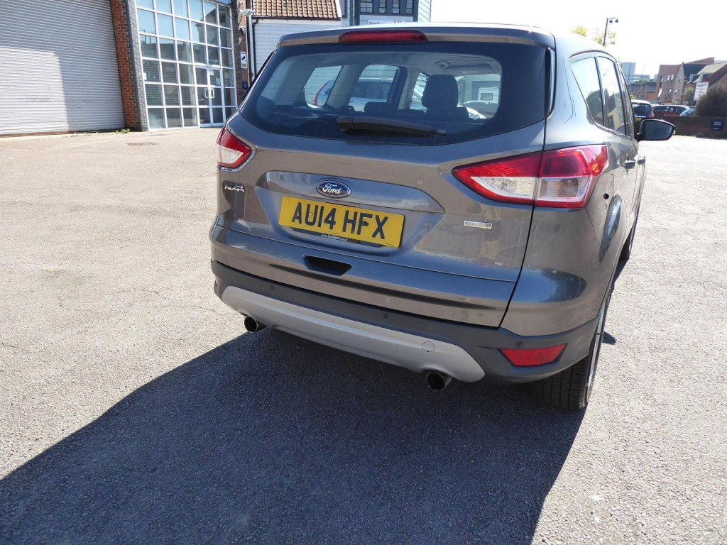 FORD KUGA