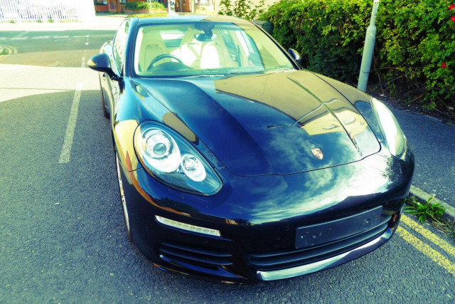 PORSCHE