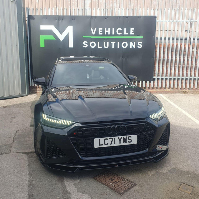 AUDI RS6 4.0 TFSI V8 Carbon Black
