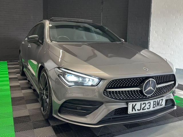 MERCEDES-BENZ CLA 1.3 CLA180 AMG Line Night Edition