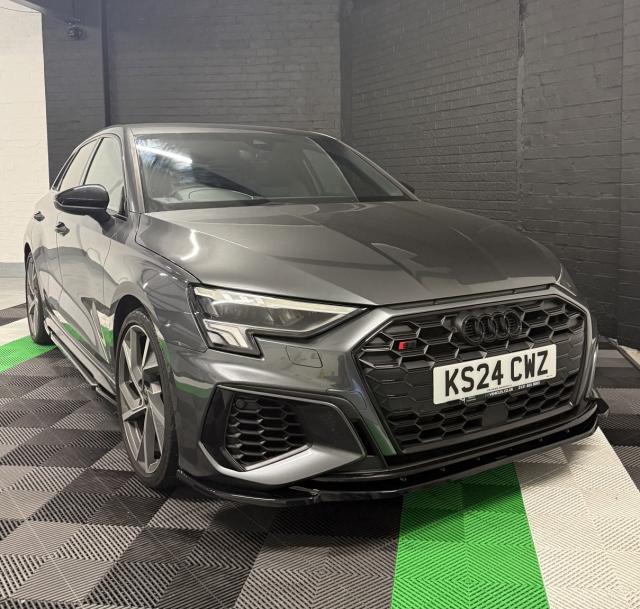 AUDI S3 2.0 TFSI Black Edition