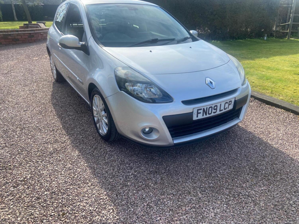 RENAULT CLIO 1.5 dCi TomTom Edition
