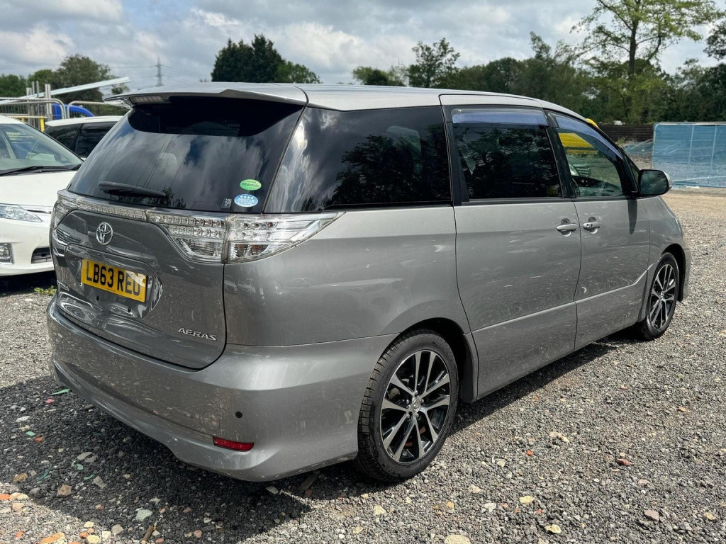 TOYOTA ESTIMA