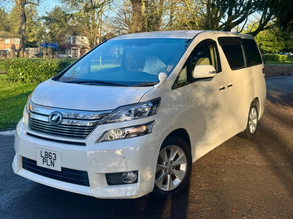 TOYOTA VELLFIRE