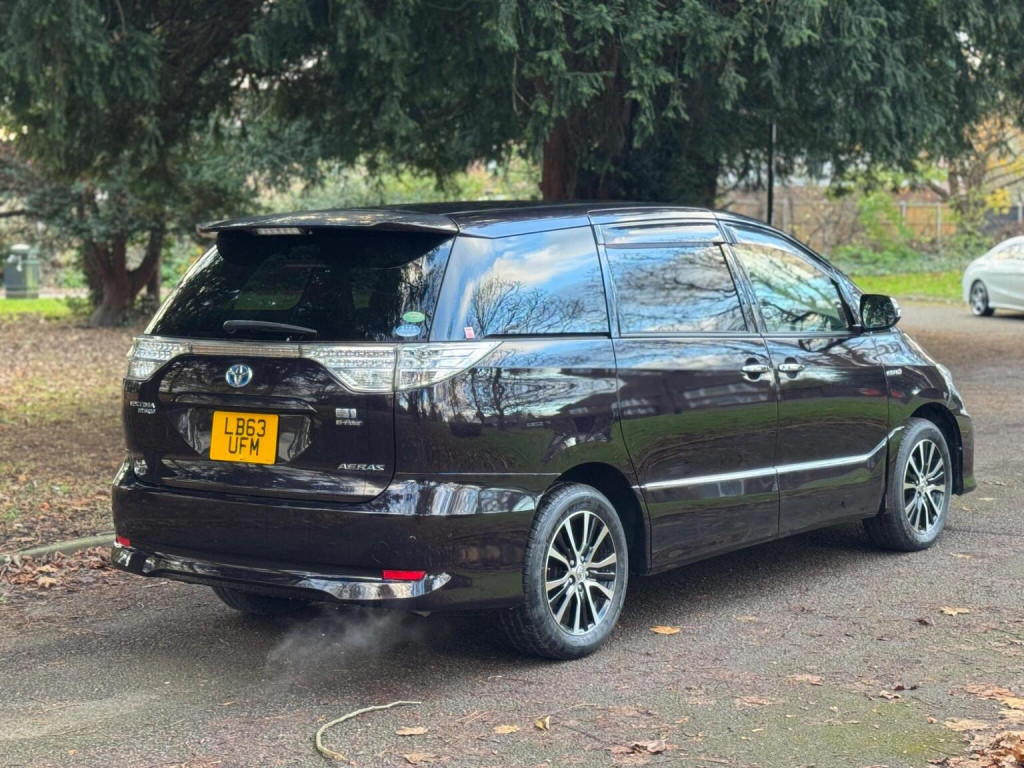 TOYOTA ESTIMA