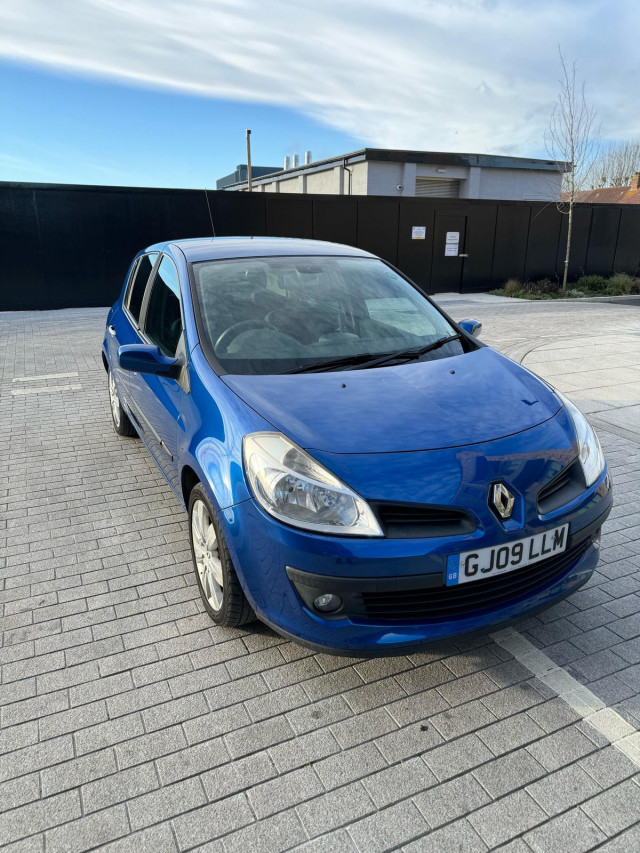 RENAULT CLIO 1.2 TCe 16v Dynamique S