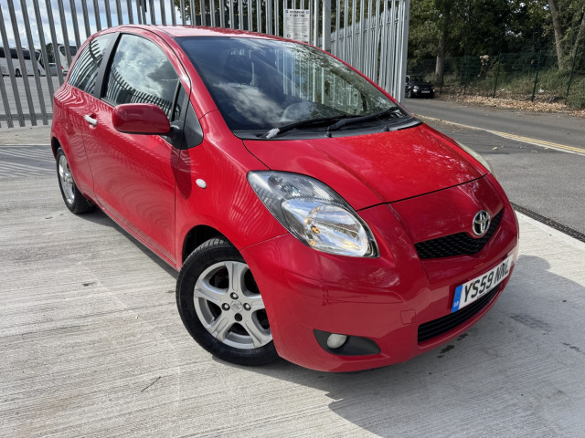 TOYOTA YARIS 1.3 Dual VVT-i TR
