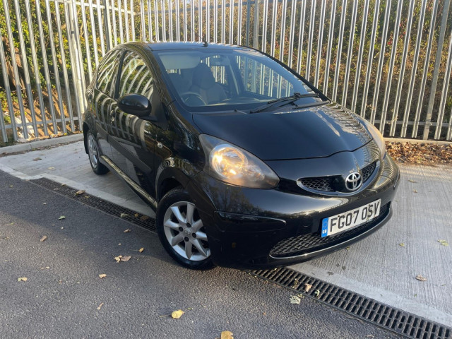 TOYOTA AYGO 1.0 VVT-i Black
