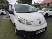 NISSAN E-NV200