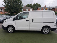 NISSAN E-NV200