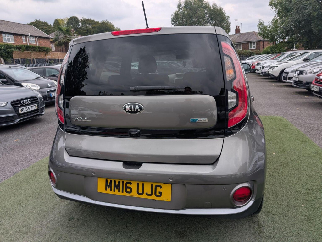 KIA SOUL