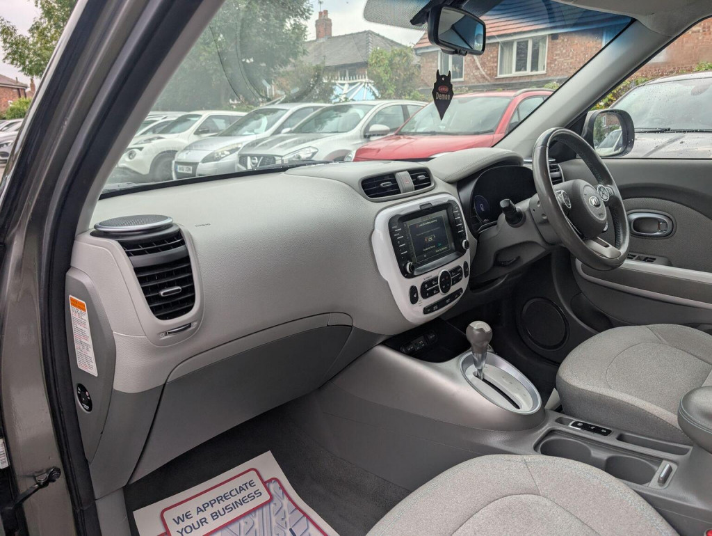 KIA SOUL