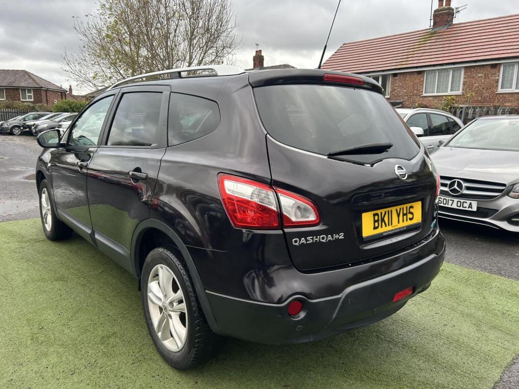 NISSAN QASHQAI+2