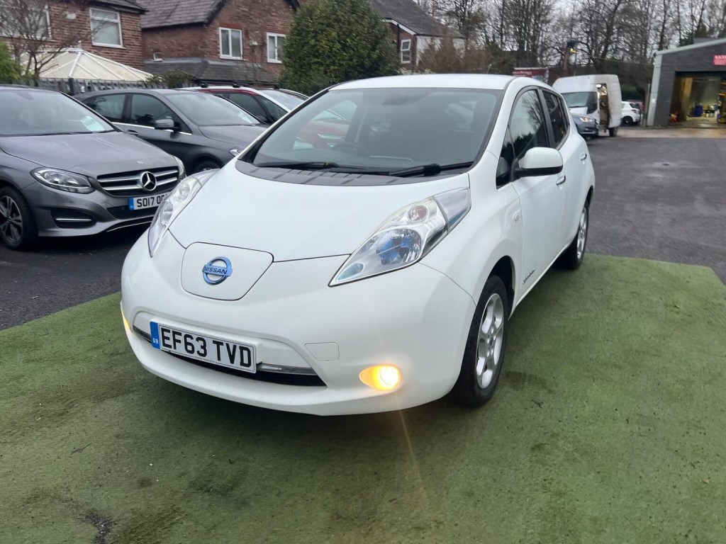 NISSAN LEAF