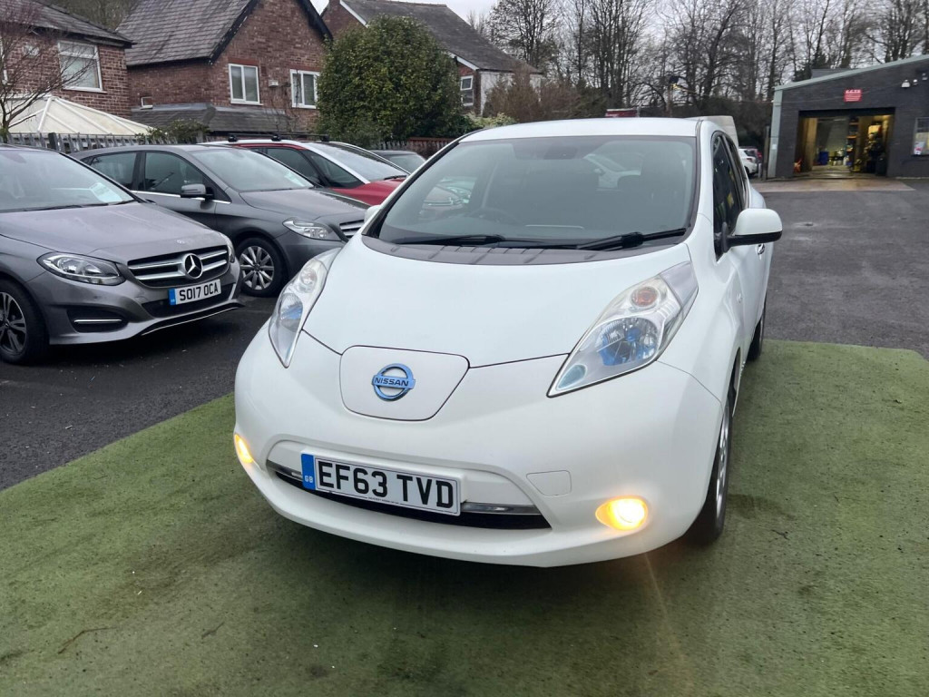 NISSAN LEAF