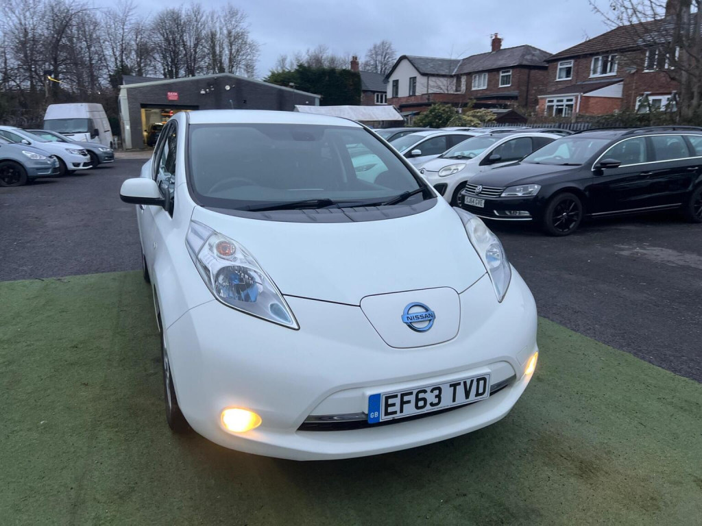 NISSAN LEAF