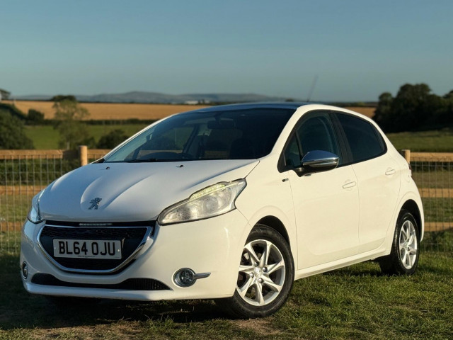 PEUGEOT 208 1.2 VTi PureTech Style
