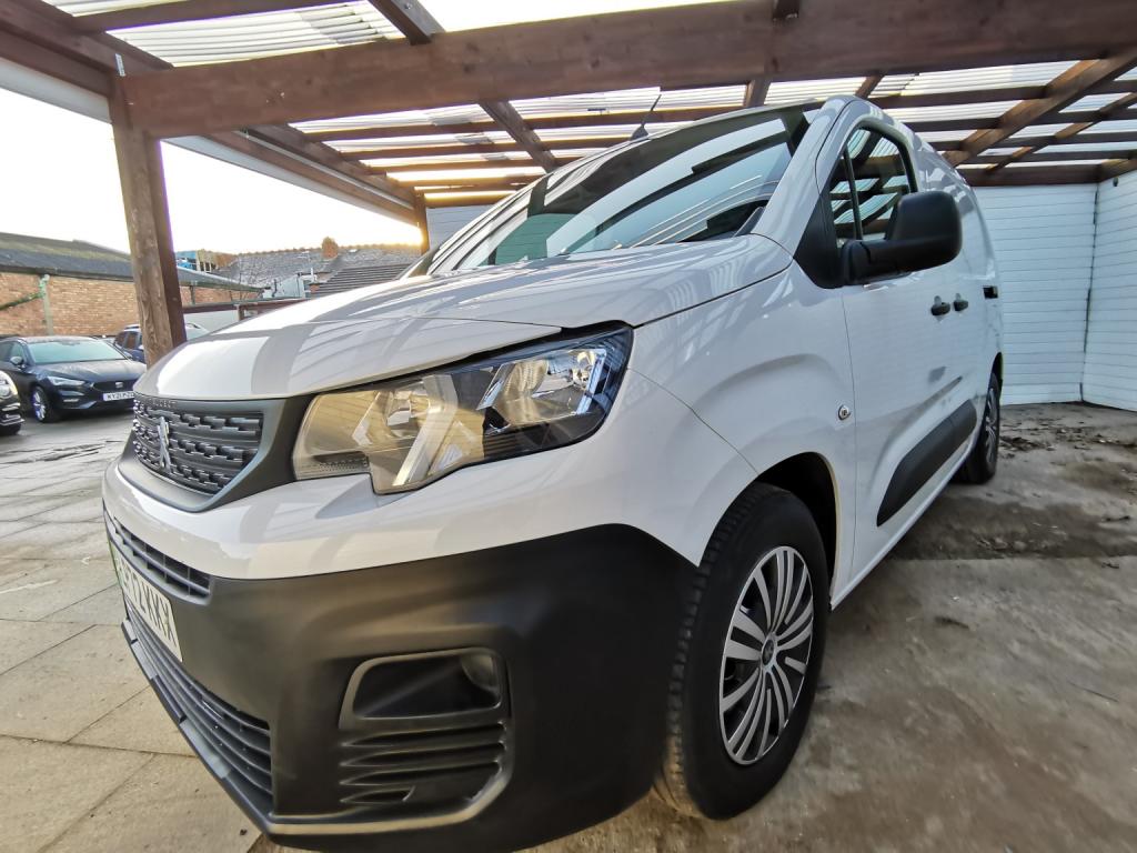 PEUGEOT PARTNER